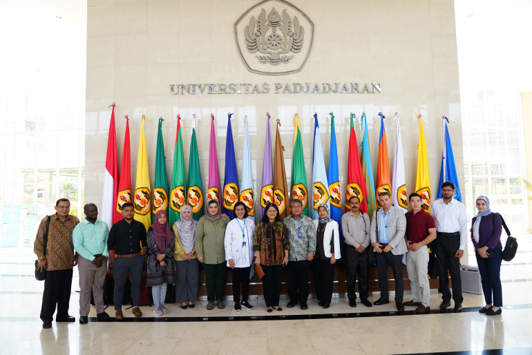 Peneliti dari 8 negara OKI ikut pelatihan vaksin di Bio Farma - UNPAD