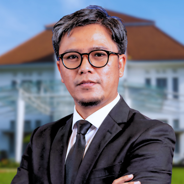 Foto Website Komisaris Direksi Dicky Mahardika