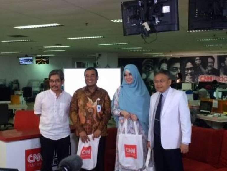    Risty Tagor vaksinasi kedua anaknya dengan vaksin buatan dalam negeri   