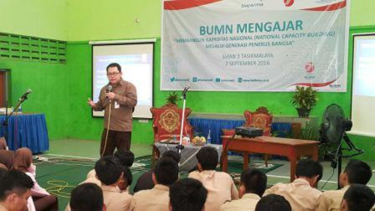 Bio Farma Beri Motivasi Siswa SMA Tentang Dunia Usaha