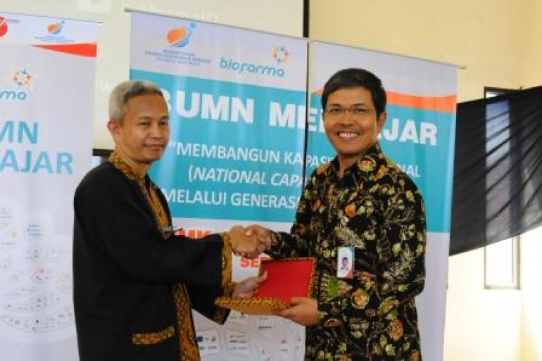 Bio Farma gelar BUMN Mengajar di SMKN 1 Bandung
