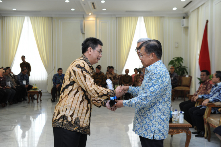 Bio Farma Empat Kali Raih Penghargaan Keterbukaan Informasi Publik