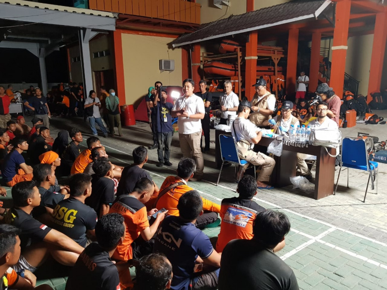 PHOTO 2018 10 04 07 44 27